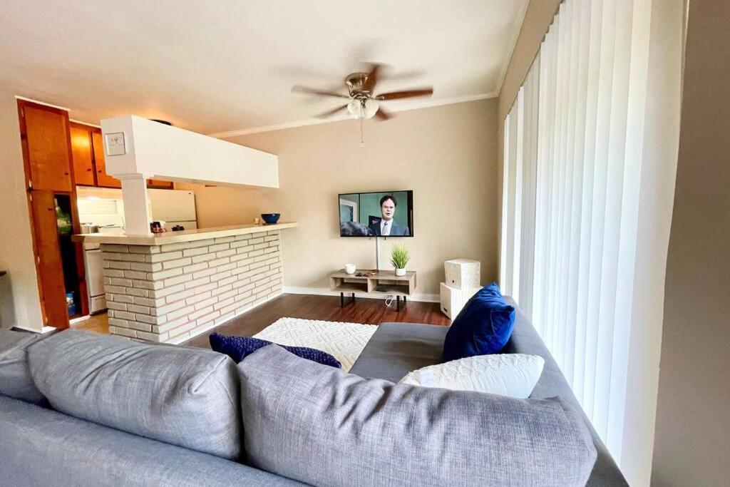 2/1 King/Queen. Mins From Dt, Medcenter, Fast Wifi Daire Houston