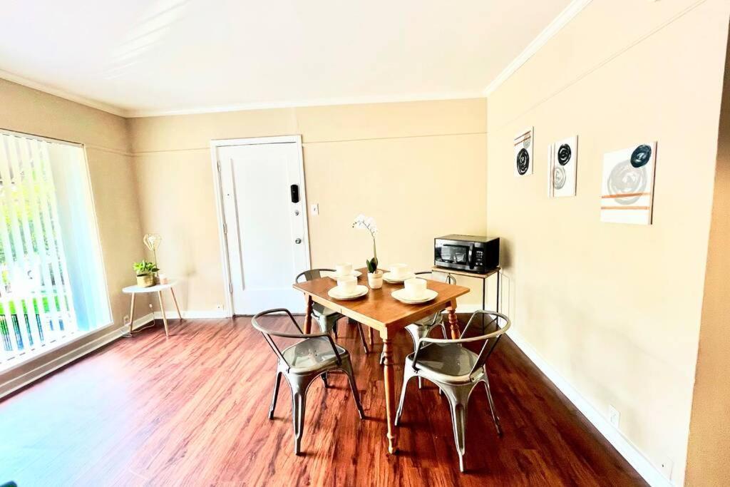 2/1 King/Queen. Mins From Dt, Medcenter, Fast Wifi Daire Houston